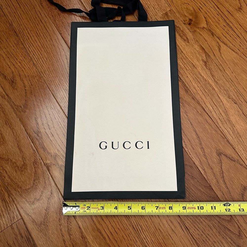 Gucci Paper Shopping Bags - Picture 11 of 12